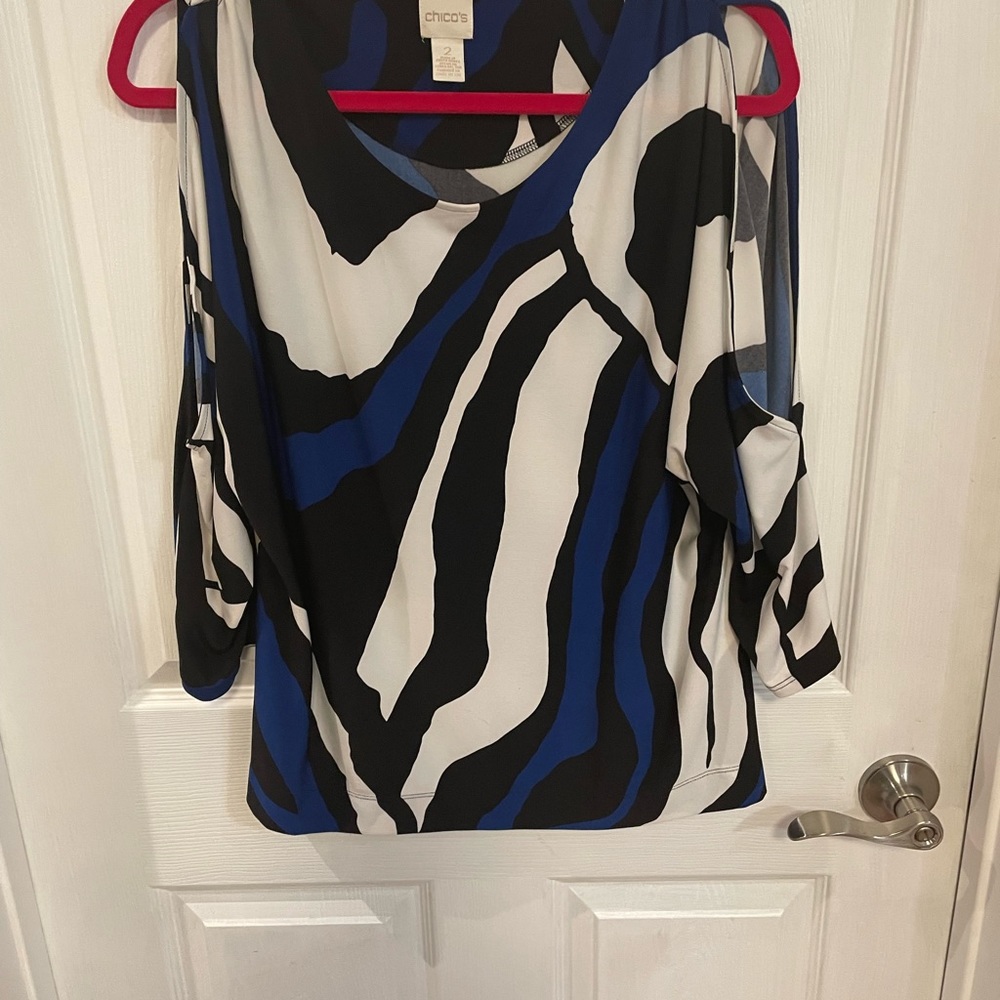 Chico’s Jersey Blouse poly spandex. bust 44”.  3/4 raglan sleeve.